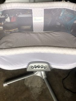 halo bassinet swivel sweeper