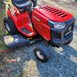 2017 troy bilt pony Riding mower