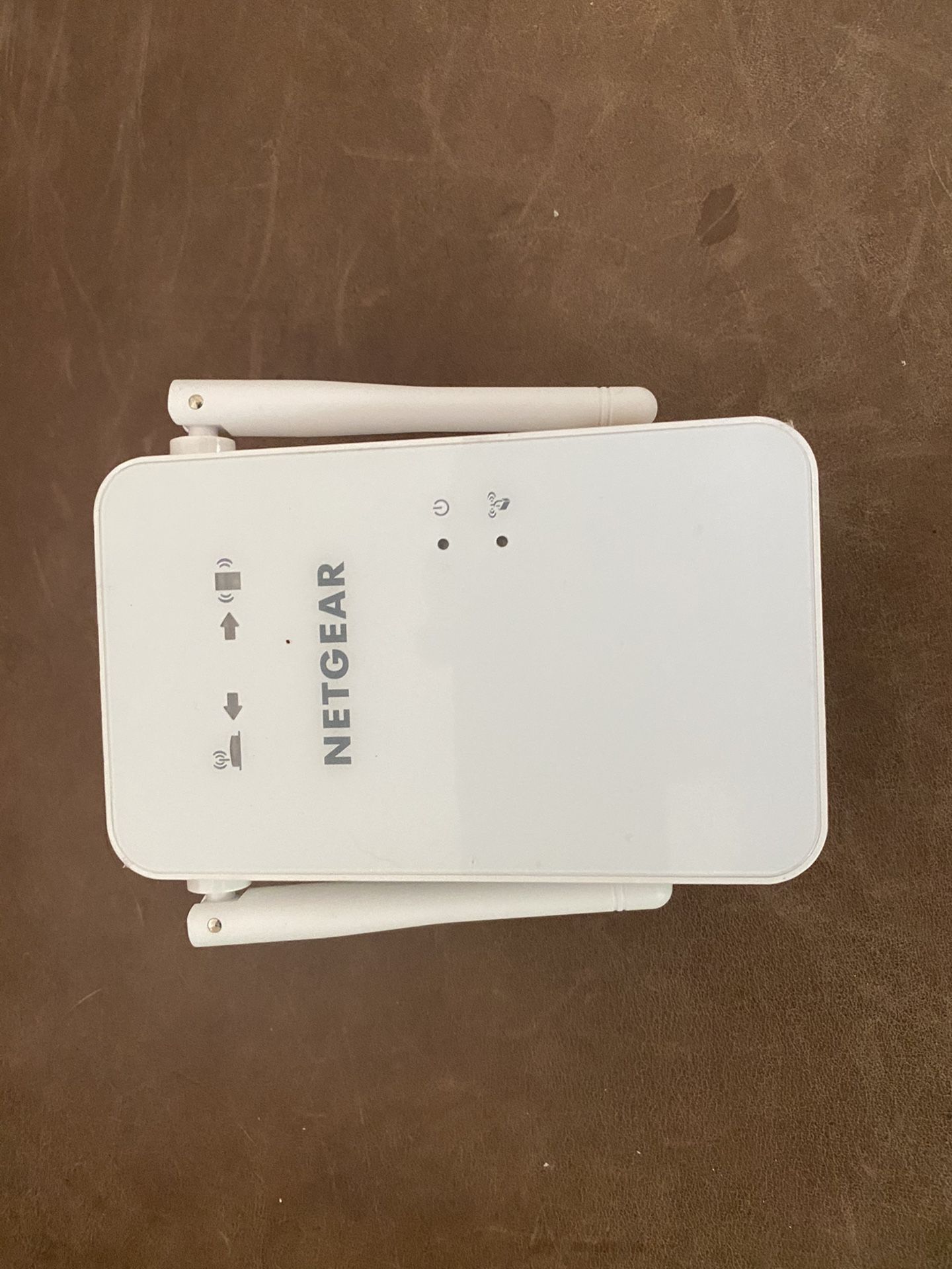 Wifi mesh extender by Netgear