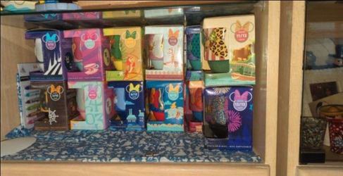 Minnie mouse main attraction mug