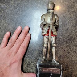 Armadura S XVI figure