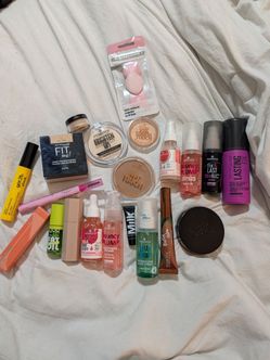 MAKEUP BUNDLE