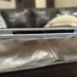 Sony DVP-NS675P CD-DVD Player