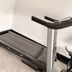 Home Treadmill – Works Great