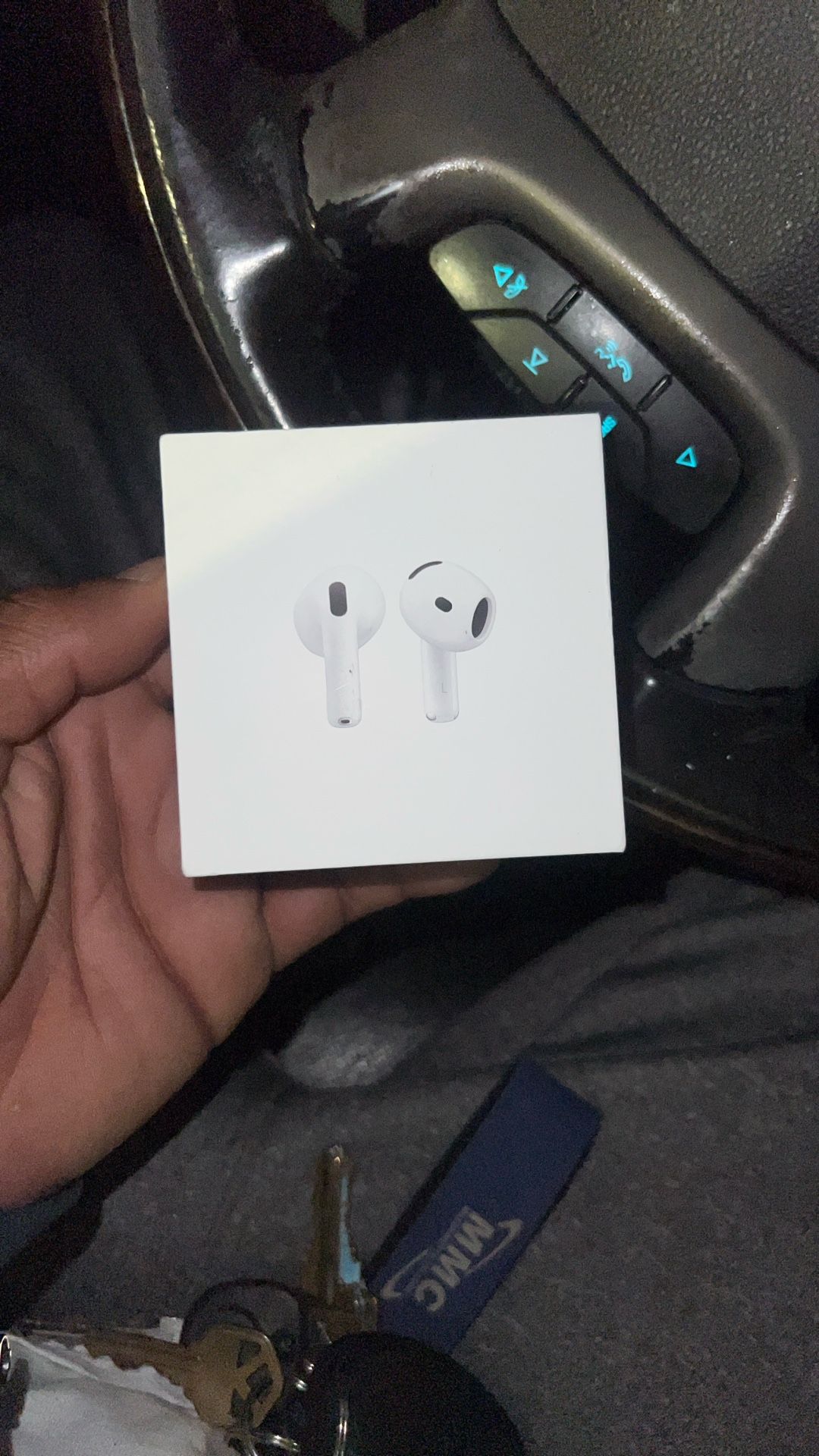 AirPods 4s