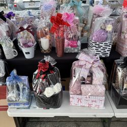 Christmas Gift Baskets 