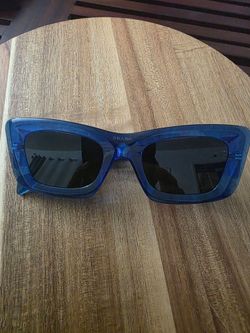 PRADA PR 13ZS CAT-EYE SUNGLASSES #1013
