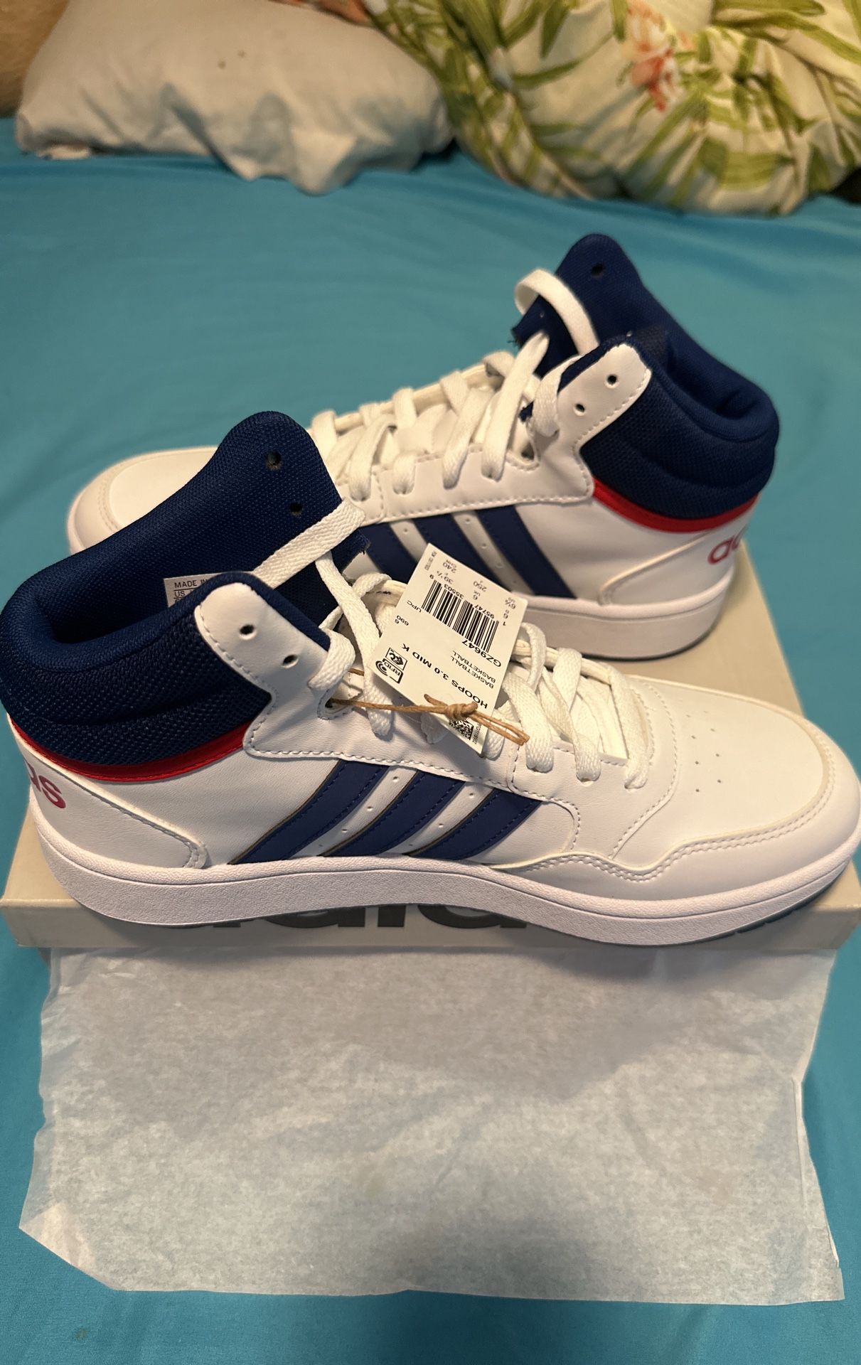Adidas Hoops 3.0 Mid K- Big Kids Size 6.5
