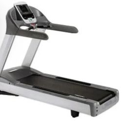 Precor 956i - Commercial Treadmill - Gym Equipment