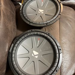 Vendo Bocinas Kicker Medida 12 En $450