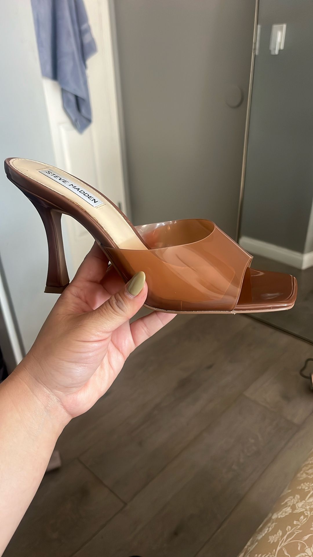 Steve Madden Cognac Heels