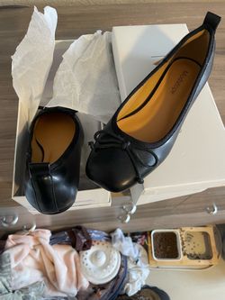 Elegant women’s  Black flats