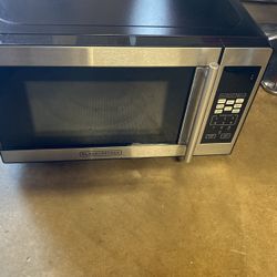 Black & Decker Microwave New