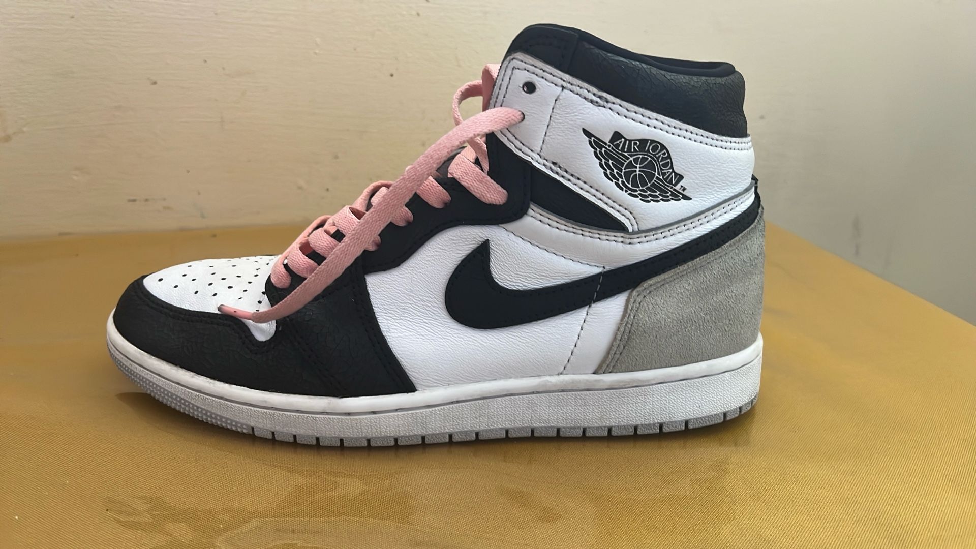 Jordan 1 High Bleached Coral