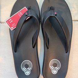 Nike Bella Kai Thong Women’s 11 New With Box