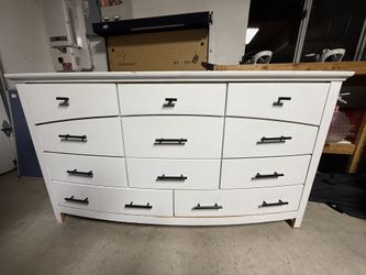 Solid Wood 10 Drawer Dresser