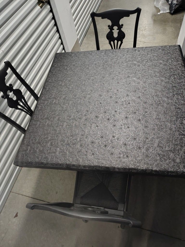 Dining Room Table Leather Black Top With 4 Vintage Chairs 