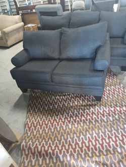 Like New Set Comfortable Couchs