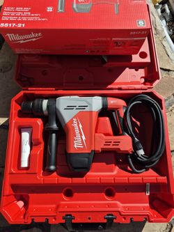 Milwaukee 1-9/16 in. SDS-Max Rotary Hammer Drill 