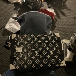 Authentic Luis Vuitton