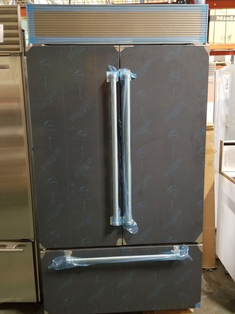 42" SUB-ZERO French Door Refrigerator/Freezer - Panel READY