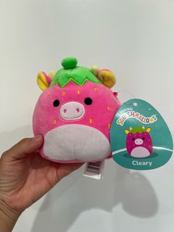 Squishmallows Cleary Strawberry Cow Plush