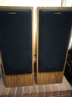 Pair of pioneer speakers