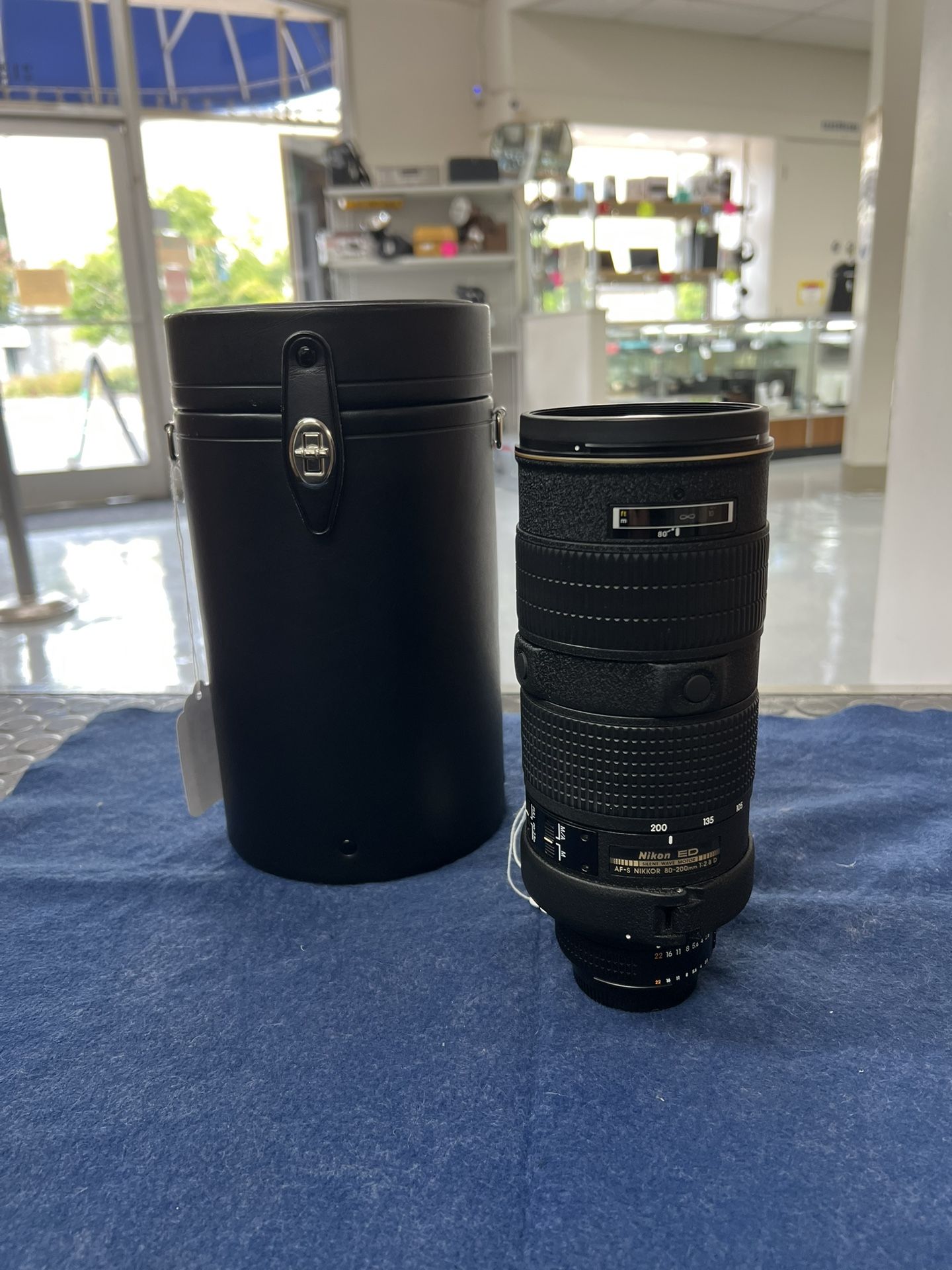 Nikon ED 80-200mm F/2.8 D