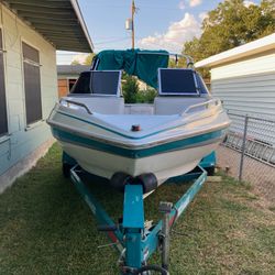 Bayliner boat (Marlin)