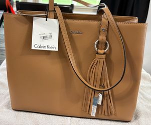 Calvin Klein Saffiano Leather Tote Bag w/dust cover bag