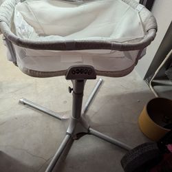 Halo 360 Bassinet 