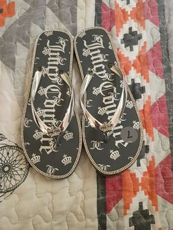Juicy flip flops