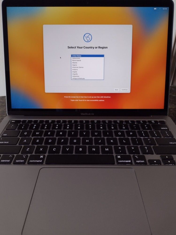 【Macbook Air】2020 M1/ 8G /1TB MacBook Air M1 (2020) 8GB RAM, 128GB storage