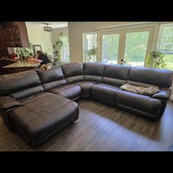 Powered Leather modular Sectional w/ Chaise 