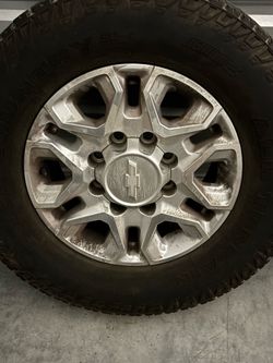 2020 Chevy Silverado 2500 Wheel