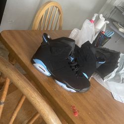 Unc 6s Size 9.5