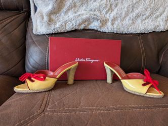 Ferragamo Size 35 Yellow Heels With Red Bow