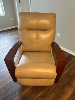 Leather Rocking Chair that Reclines