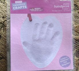 New In Package.  Plaster Hand Print, Or Foot Print For A Baby, Toddler. Also For Your PET.. Have Great Memories. Cash,, Pickup Only