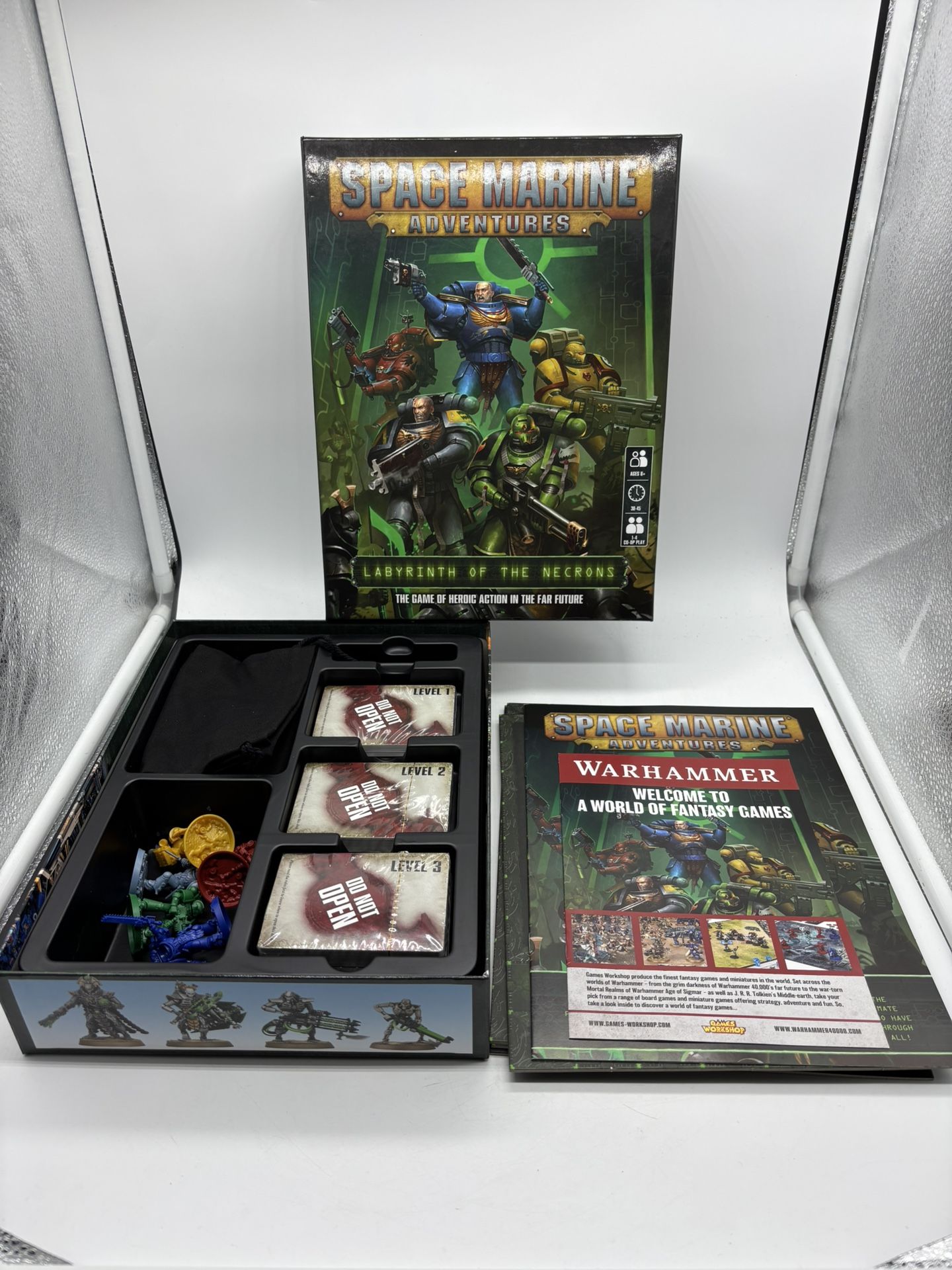 Warhammer 40k Space Marine Adventures Labyrinth of the Necrons Board Game
