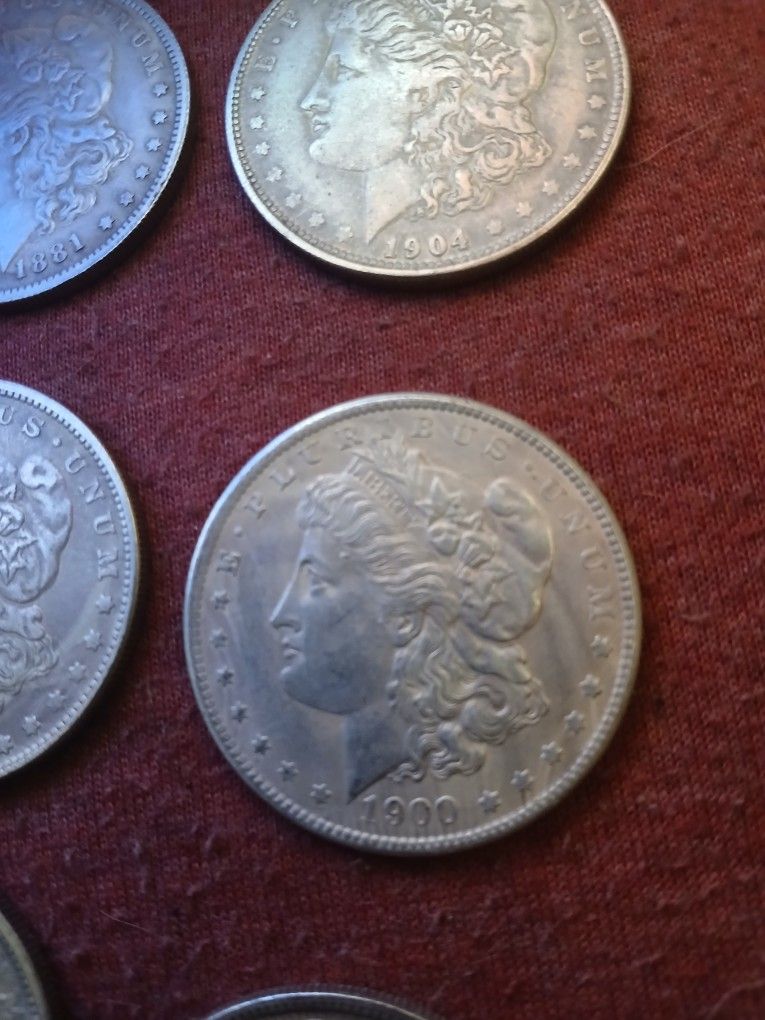 1900 Morgan Silver dollar circulated