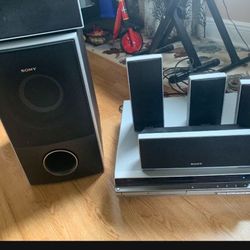 Sony Music System And Speakers