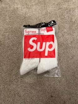 Supreme x Hanes Cushion Crew Socks 4-Pack