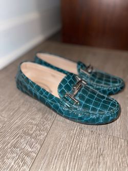 TOD'S shoes size 6 1/2 fits 7 1/2