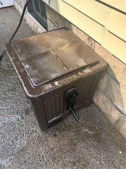 Hose box *pending pickup 6/29