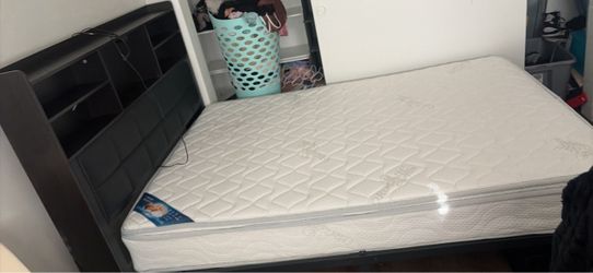 Full size mattress