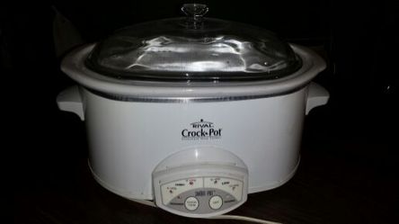 RIVAL. CROCK-POT. 2 1/2. QUART SLOW COOKER. NEW for Sale in High Point, NC  - OfferUp