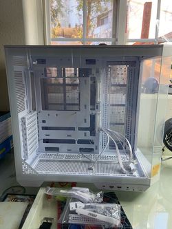 MSI MAG Pano 100R PZ Mid tower case