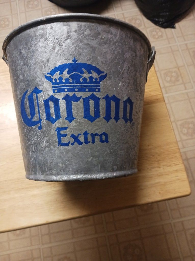 Ice Bucket