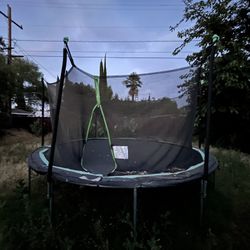 14ft trampoline 
